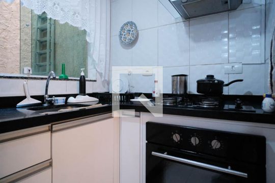 Sala/Cozinha de casa de condomínio para alugar com 2 quartos, 57m² em Vila Buenos Aires, São Paulo