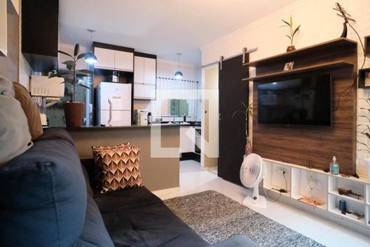 Casa de Condomínio para alugar com 2 quartos, 57m² em Vila Buenos Aires, São Paulo