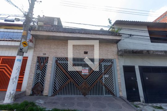 Fachada de casa para alugar com 2 quartos, 180m² em Parque Cruzeiro do Sul (vila Formosa), São Paulo