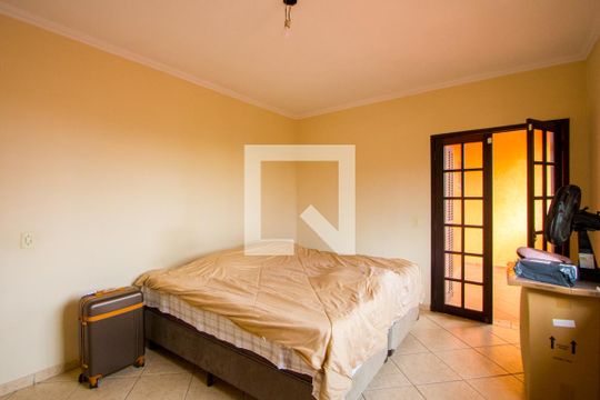 Quarto 1 de casa à venda com 3 quartos, 251m² em Vila Tibiriçá, Santo André