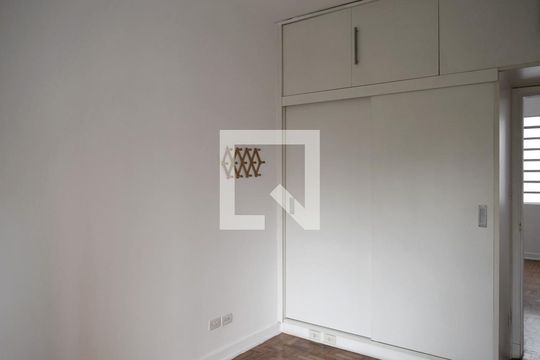 Quarto 1 de apartamento para alugar com 2 quartos, 72m² em Pinheiros, São Paulo