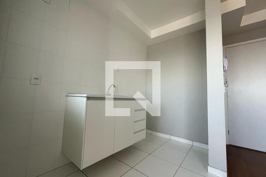 Cozinha de apartamento para alugar com 2 quartos, 46m² em Americanópolis, São Paulo