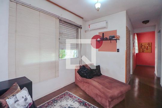 Sala Íntima de casa à venda com 3 quartos, 300m² em Sarandi, Porto Alegre
