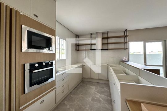 Cozinha de casa à venda com 3 quartos, 230m² em Campina, São Leopoldo