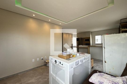 Sala de casa à venda com 3 quartos, 230m² em Campina, São Leopoldo