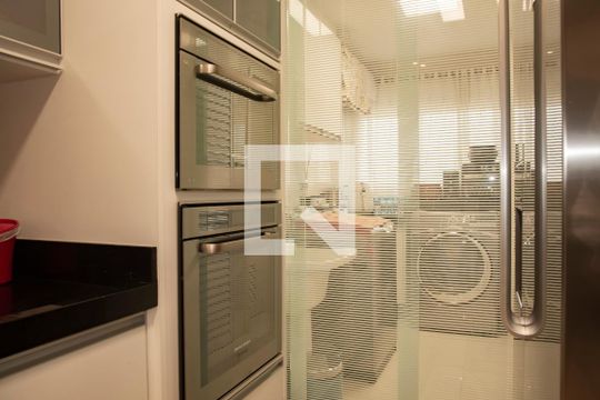 Cozinha de apartamento à venda com 2 quartos, 115m² em Chácara Inglesa, São Paulo