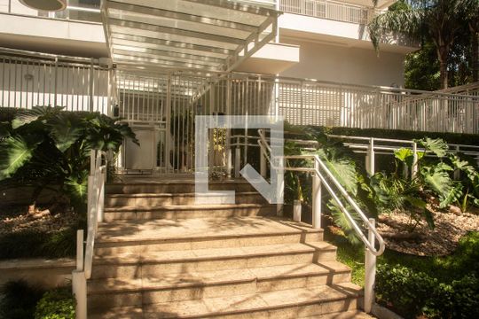 Fachada de apartamento à venda com 2 quartos, 115m² em Chácara Inglesa, São Paulo
