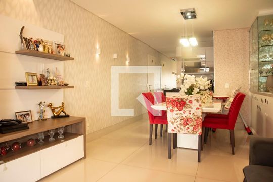 Sala de apartamento à venda com 2 quartos, 115m² em Chácara Inglesa, São Paulo