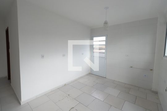 Cozinha de apartamento para alugar com 2 quartos, 80m² em Vila Granada, São Paulo