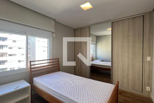 Quarto de apartamento para alugar com 2 quartos, 180m² em Cerqueira César, São Paulo