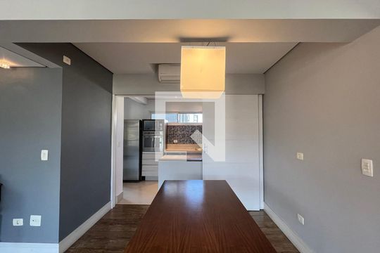 Sala de apartamento para alugar com 2 quartos, 180m² em Cerqueira César, São Paulo