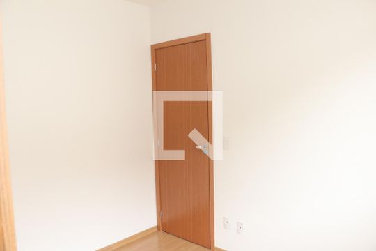 Quarto 1 de apartamento para alugar com 2 quartos, 50m² em Jardim Alvorada, Nova Iguaçu