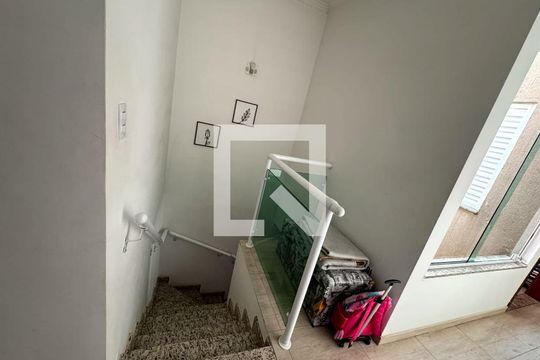 Escada de casa à venda com 3 quartos, 160m² em Cidade Patriarca, São Paulo
