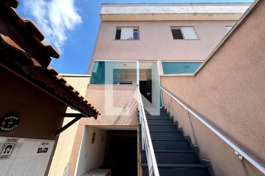 Escada externa de casa à venda com 3 quartos, 160m² em Cidade Patriarca, São Paulo