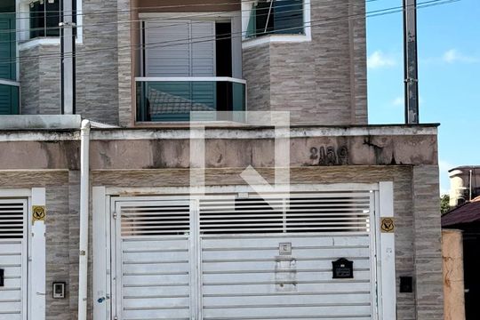 Fachada de casa à venda com 3 quartos, 160m² em Cidade Patriarca, São Paulo
