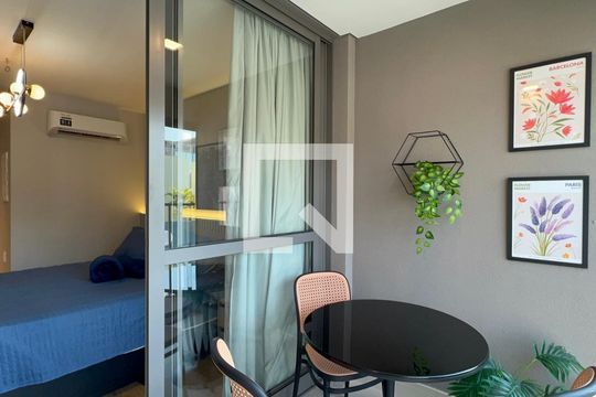 Varanda de kitnet/studio à venda com 1 quarto, 28m² em Paraíso, São Paulo