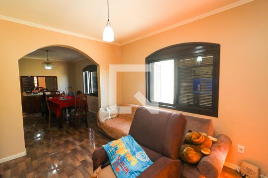 Casa à venda com 5 quartos, 402m² em Partenon, Porto Alegre