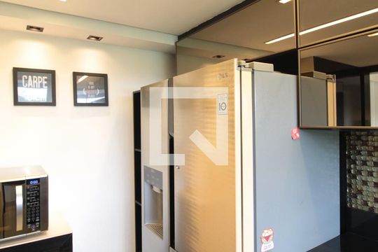 Cozinha de apartamento para alugar com 2 quartos, 1427m² em Castelo, Belo Horizonte