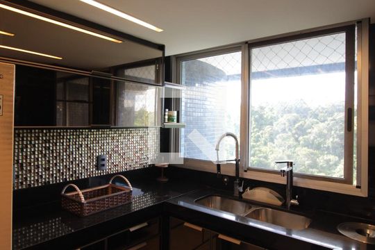 Cozinha de apartamento para alugar com 2 quartos, 1427m² em Castelo, Belo Horizonte