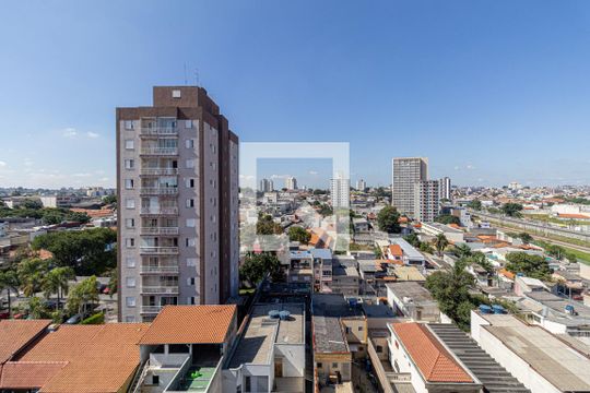 Vista Quarto 2 de apartamento para alugar com 2 quartos, 50m² em Vila Ré, São Paulo