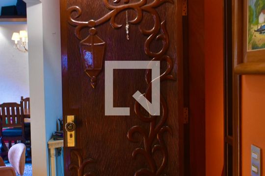 Entrada de apartamento à venda com 3 quartos, 165m² em Vila Clementino, São Paulo