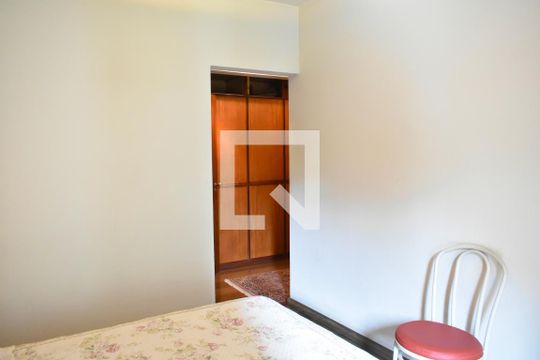 Suíte de apartamento à venda com 3 quartos, 165m² em Vila Clementino, São Paulo