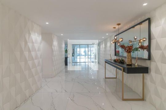 Hall social de apartamento à venda com 3 quartos, 91m² em Santa Tereza, Porto Alegre