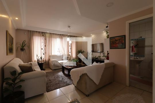 Casa à venda com 3 quartos, 205m² em Vila Camilópolis, Santo André