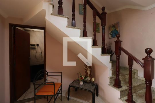 Sala de casa à venda com 3 quartos, 205m² em Vila Camilópolis, Santo André
