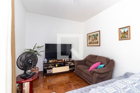 Casa à venda com 5 quartos, 400m² em Itaquera, São Paulo
