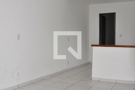 Sala de casa para alugar com 1 quarto, 60m² em Vila Zulmira, São Paulo