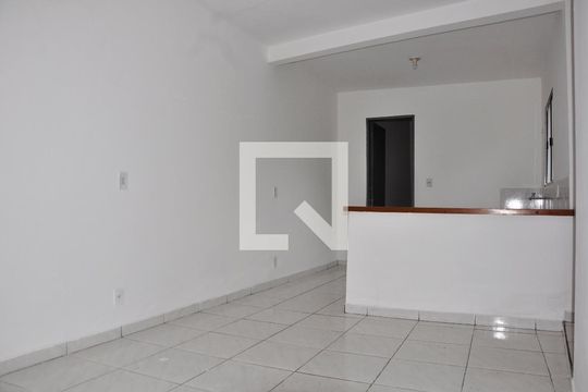 Sala de casa para alugar com 1 quarto, 60m² em Vila Zulmira, São Paulo