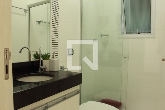 Banheiro de serviço de casa à venda com 3 quartos, 250m² em Vila Dom Pedro Ii, São Paulo