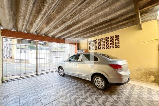 Garagem de casa à venda com 3 quartos, 130m² em Vila Siqueira (zona Norte), São Paulo