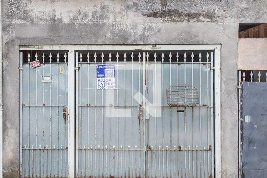 Fachada de casa para alugar com 3 quartos, 150m² em Campanário, Diadema