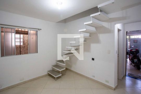 Sala de casa para alugar com 3 quartos, 150m² em Campanário, Diadema