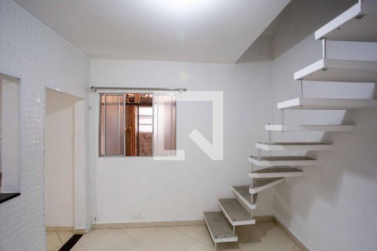Sala de casa para alugar com 3 quartos, 150m² em Campanário, Diadema