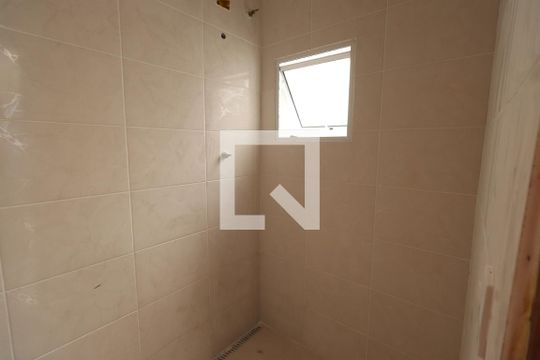 Banheiro de casa para alugar com 2 quartos, 50m² em Penha de França, São Paulo