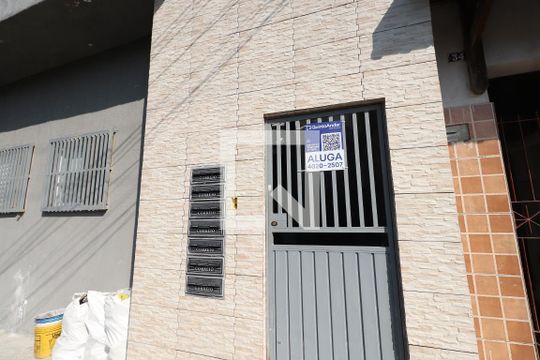 Fachada de casa para alugar com 2 quartos, 50m² em Penha de França, São Paulo