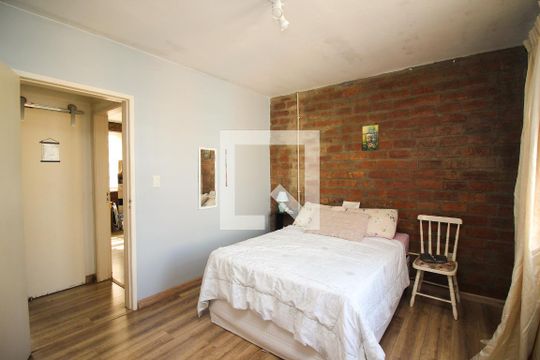 Quarto 1 de apartamento à venda com 2 quartos, 75m² em Medianeira, Porto Alegre
