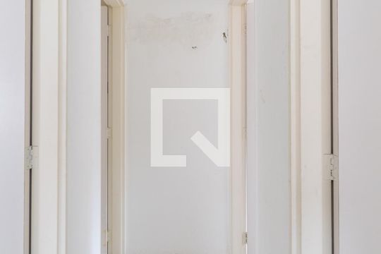 Corredor de casa de condomínio à venda com 3 quartos, 175m² em Parque Jabaquara, São Paulo