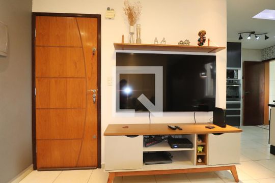 Sala de apartamento à venda com 2 quartos, 120m² em Jardim Santo Antônio, Santo André