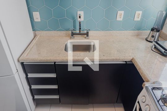 Cozinha de apartamento para alugar com 2 quartos, 74m² em Pinheiros, São Paulo