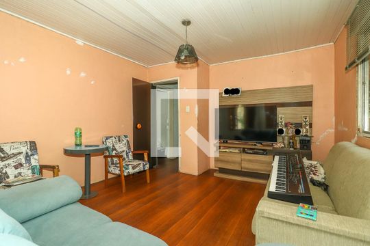 Sala de casa à venda com 4 quartos, 210m² em Vila Ipiranga, Porto Alegre