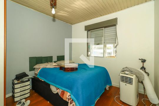 Quarto 2 de casa à venda com 4 quartos, 210m² em Vila Ipiranga, Porto Alegre