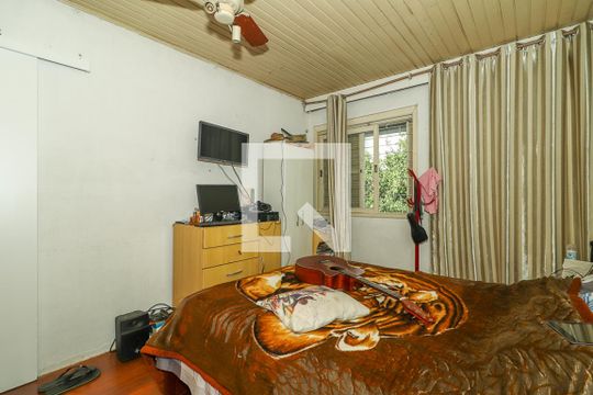 Quarto de casa à venda com 4 quartos, 210m² em Vila Ipiranga, Porto Alegre