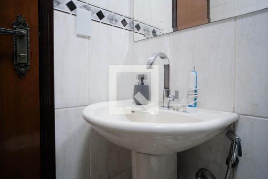 Banheiro de casa à venda com 3 quartos, 168m² em Vila Matilde, São Paulo