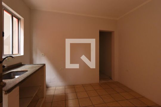 Edícula - Cozinha de casa para alugar com 3 quartos, 180m² em Jardim Ana Maria, Santo André