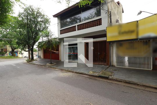Fachada de casa para alugar com 3 quartos, 180m² em Jardim Ana Maria, Santo André
