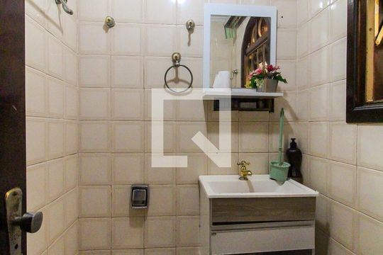 Banheiro 2 de casa à venda com 2 quartos, 86m² em Itaquera, São Paulo